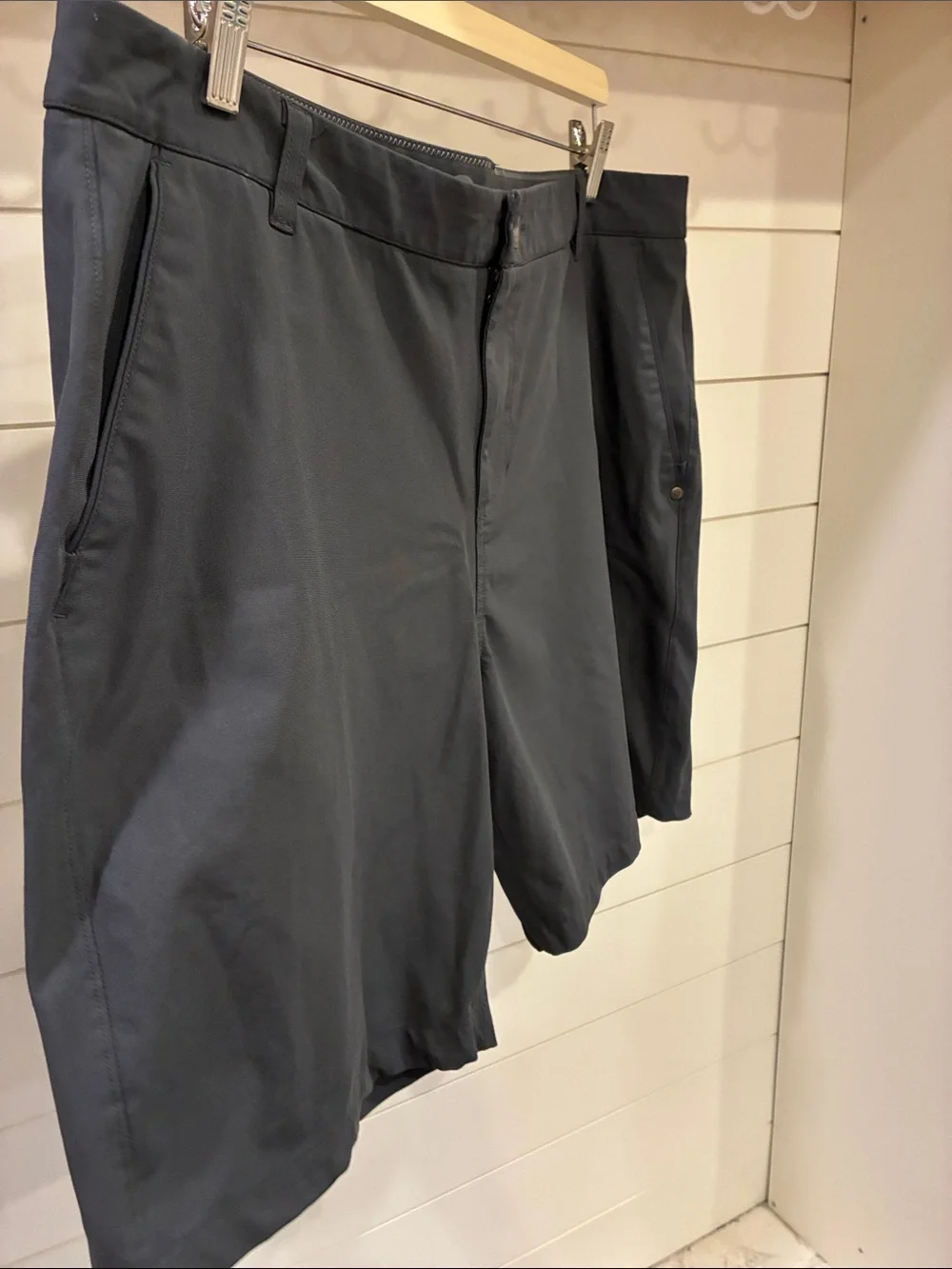 Men's Vuori Charcoal Performance Shorts